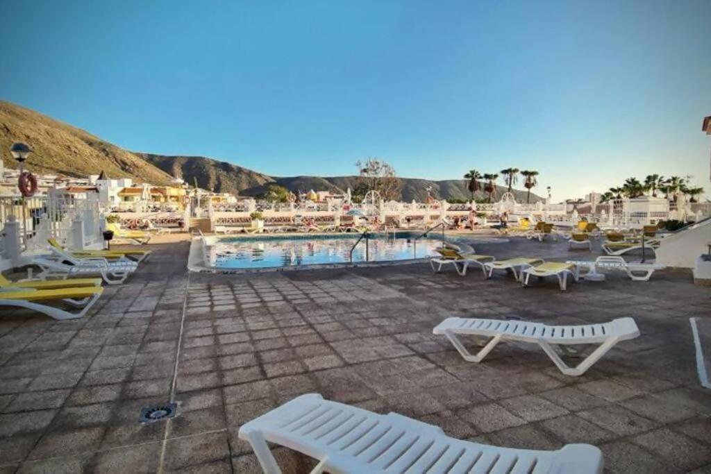 Joy & Friends 1 Apartment Los Cristianos  Ngoại thất bức ảnh